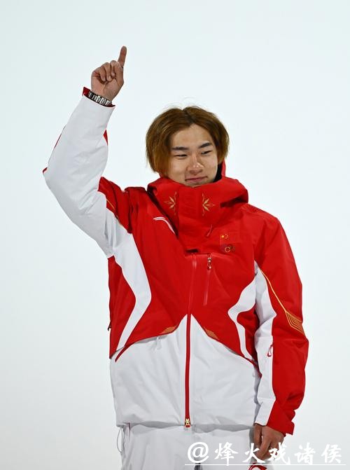 苏翊鸣铜牌背后：年轻人为什么在国际舞台上越来越稳？