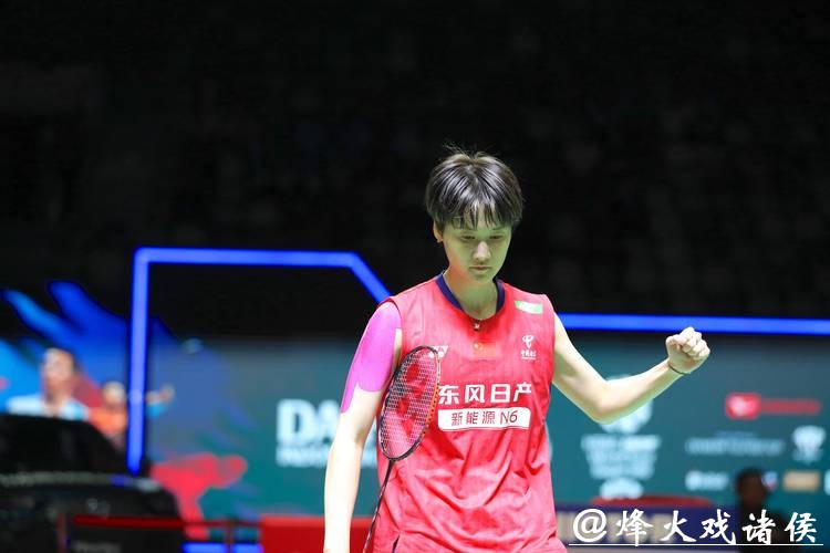 印尼羽毛球大师赛：陈雨菲2-0碧查梦夺得女单冠军