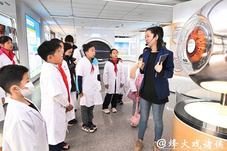 徐汇“匠心模范寻访”寒假一日营受欢迎，青少年走进特色实践基地感悟劳模精神